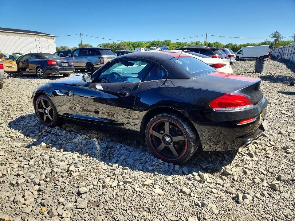 52853706 :رقم المزاد ، WBALM5C59BE495940 vin ، 2011 Bmw Z4 مزاد بيع