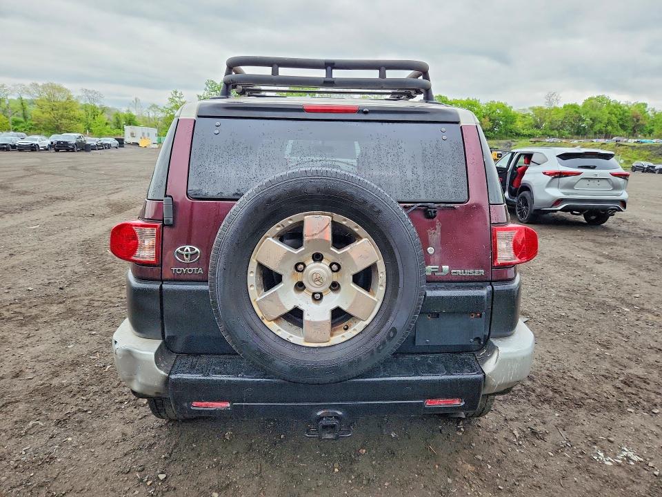 53686556 :رقم المزاد ، JTEBU11F470023812 vin ، 2007 Toyota Fj Cruiser مزاد بيع