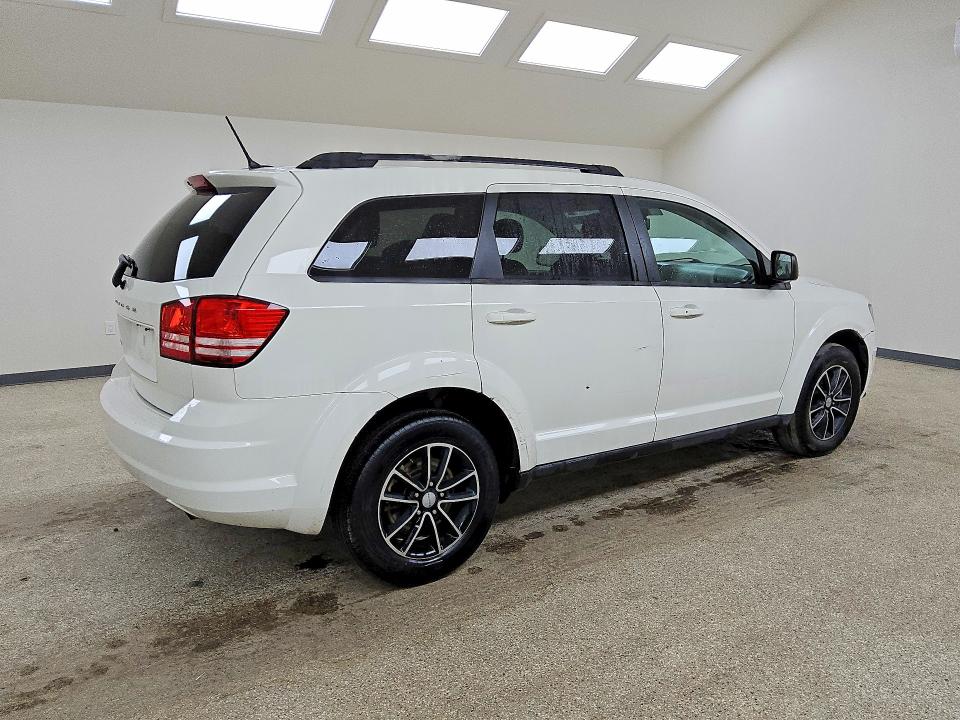 49642126 :رقم المزاد ، 3C4PDCAB1HT696693 vin ، 2017 Dodge Journey مزاد بيع