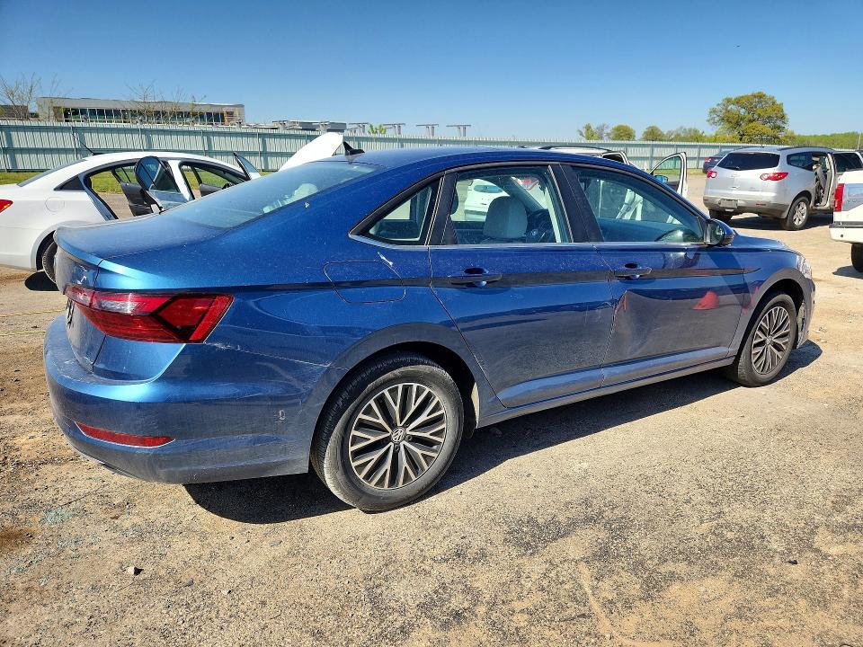 53368486 :رقم المزاد ، 3VWCB7BU2LM008390 vin ، 2020 Volkswagen Jetta مزاد بيع
