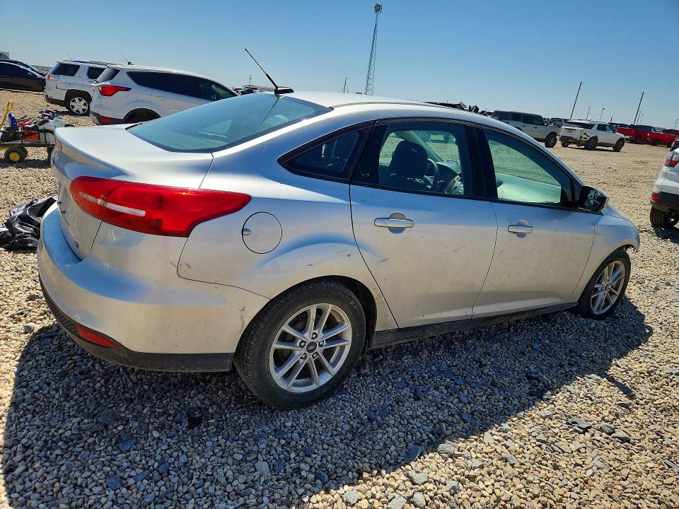 52852436 :رقم المزاد ، 1FADP3F28HL267152 vin ، 2017 Ford Focus مزاد بيع