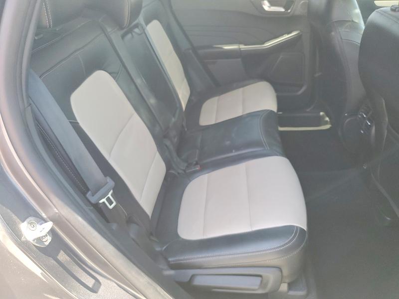 53119916 :رقم المزاد ، 1FMCU0DZ5NUA07936 vin ، 2022 Ford Escape مزاد بيع
