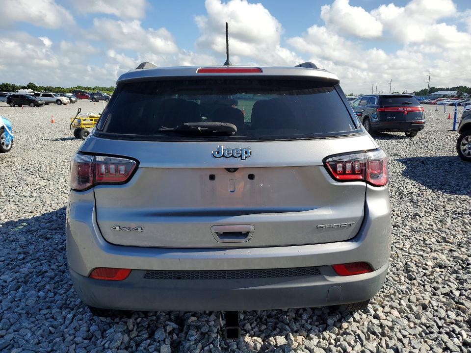 2018 Jeep Compass მანქანა იყიდება აუქციონზე, vin: 3C4NJDAB6JT422806, აუქციონის ნომერი: 54159236