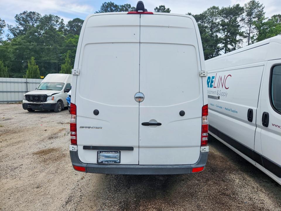 2018 Mercedes Benz Sprinter მანქანა იყიდება აუქციონზე, vin: WD3PE8CD0JP585954, აუქციონის ნომერი: 52597466