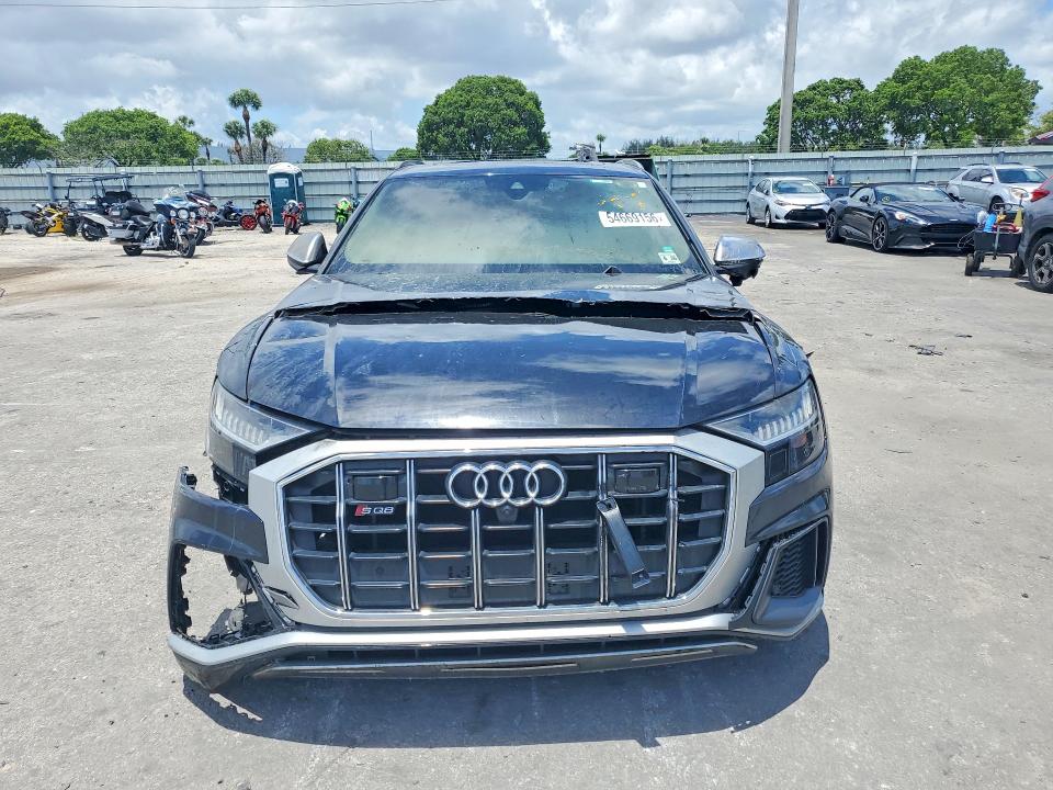 54669156 :رقم المزاد ، WA1CWBF17MD040771 vin ، 2021 Audi Sq8 مزاد بيع