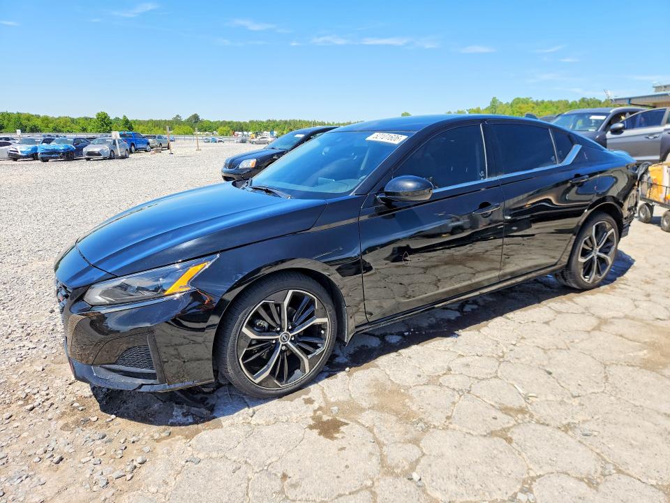 52101606 :رقم المزاد ، 1N4BL4CV0PN340637 vin ، 2023 Nissan Altima مزاد بيع