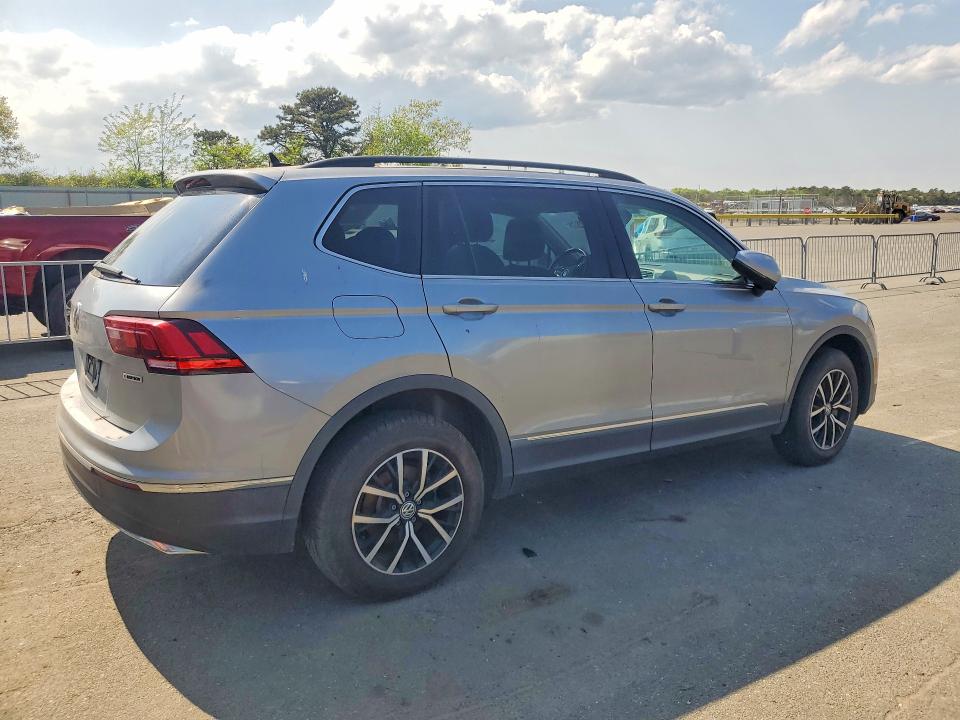 Продажа на аукционе авто 2021 Volkswagen Tiguan, vin: 3VV2B7AX7MM014117, номер лота: 52765486