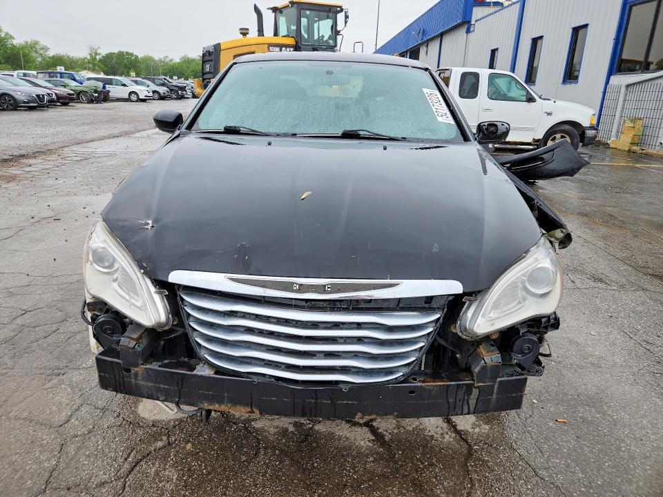 Продаж на аукціоні авто 2014 Chrysler 200, vin: 1C3CCBAB1EN124485, номер лоту: 52173226