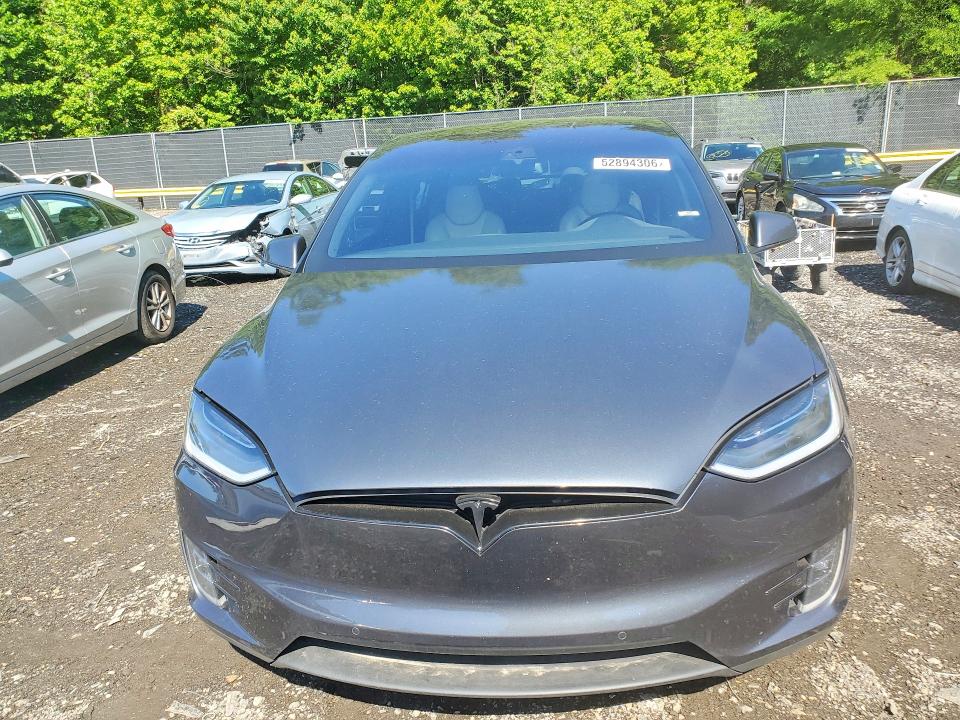 2016 Tesla Model X მანქანა იყიდება აუქციონზე, vin: 5YJXCBE25GF004214, აუქციონის ნომერი: 52894306