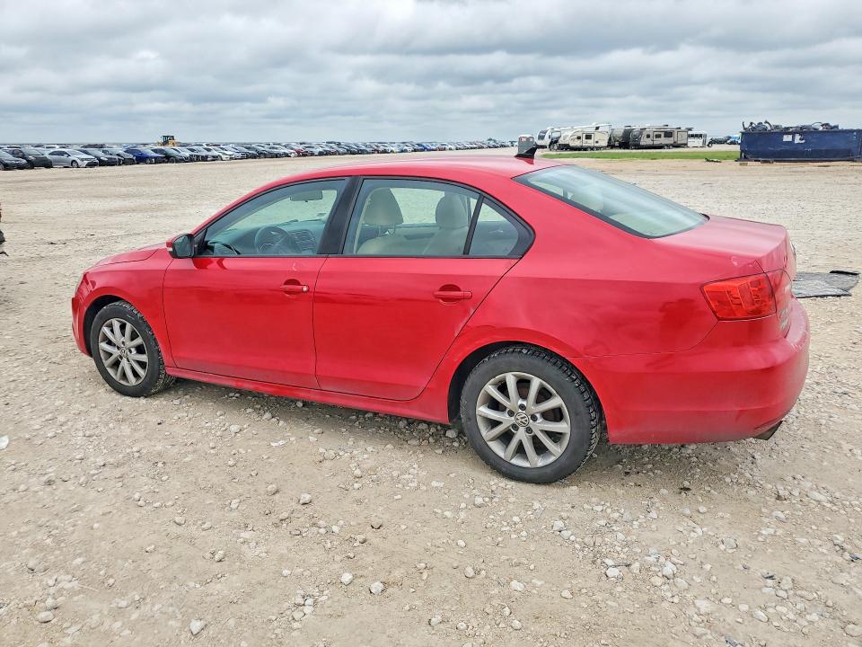 54256176 :رقم المزاد ، 3VWDX7AJ1BM061111 vin ، 2011 Volkswagen Jetta مزاد بيع