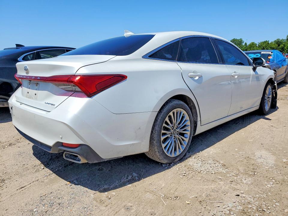 55019286 :رقم المزاد ، 4T1BZ1FBXKU037576 vin ، 2019 Toyota Avalon مزاد بيع