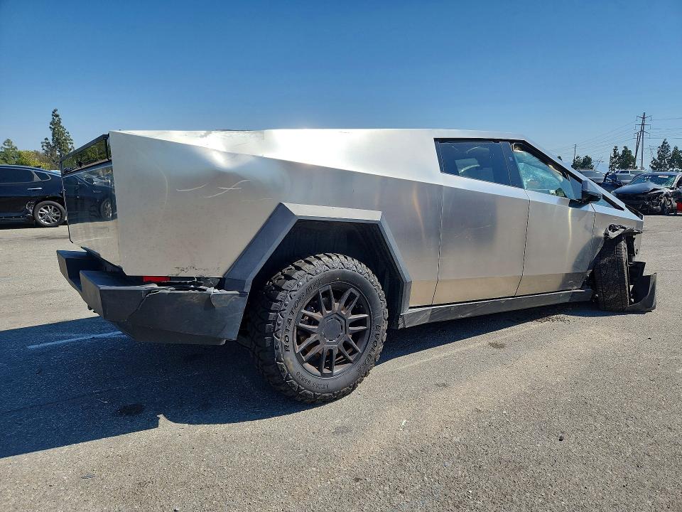 2025 Tesla Cybertruck მანქანა იყიდება აუქციონზე, vin: 7G2CEHED9SA067915, აუქციონის ნომერი: 54112866
