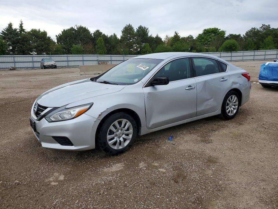 Продажа на аукционе авто 2017 Nissan Altima, vin: 1N4AL3AP5HN352438, номер лота: 52081486
