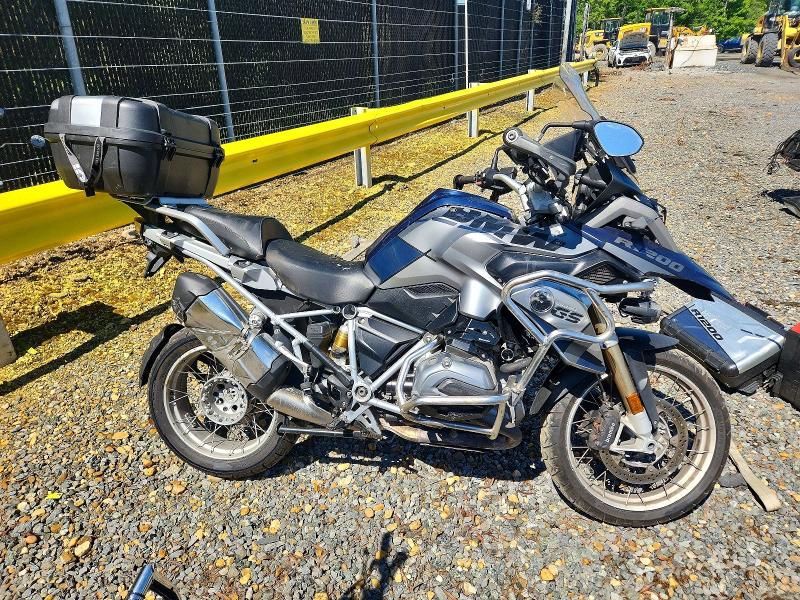 Продажа на аукционе авто 2015 Bmw R1200, vin: WB10A1102FZ187504, номер лота: 52569316