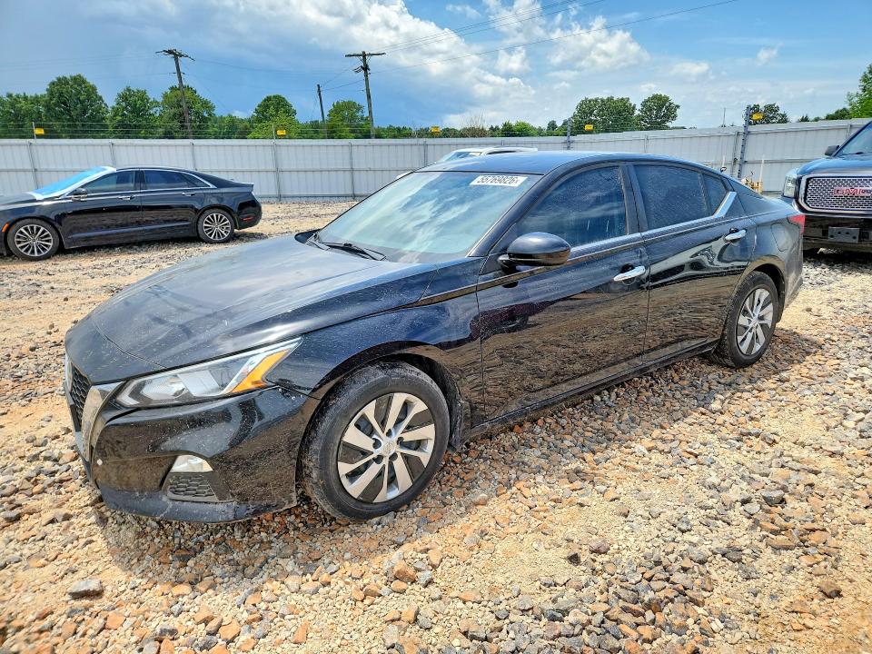 55769826 :رقم المزاد ، 1N4BL4BV4KN325889 vin ، 2019 Nissan Altima مزاد بيع