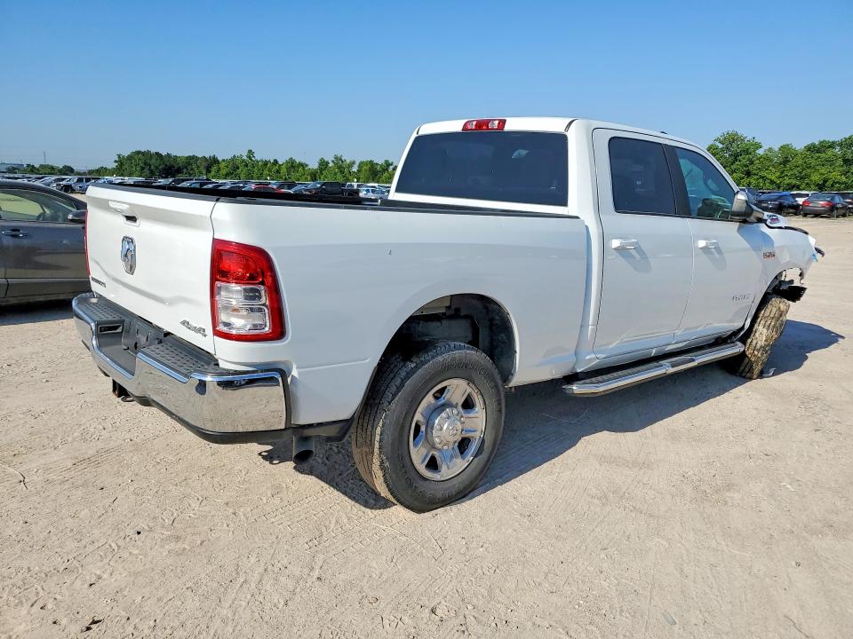53552556 :رقم المزاد ، 3C6UR5DJ7NG182717 vin ، 2022 Ram 2500 مزاد بيع