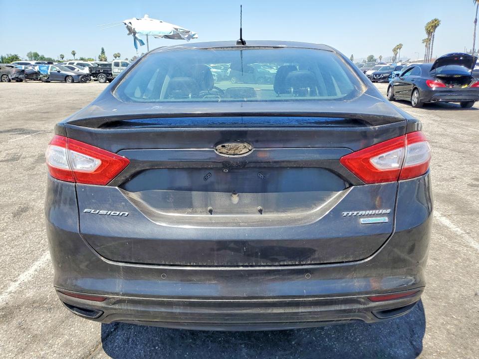 2013 Ford Fusion Energi Titani მანქანა იყიდება აუქციონზე, vin: 3FA6P0K91DR216033, აუქციონის ნომერი: 51921216