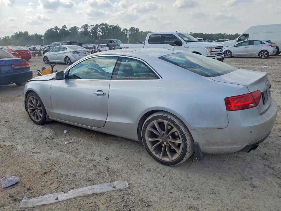 Продажа на аукционе авто 2013 Audi A5, vin: WAUVFAFR4DA000385, номер лота: 55458156