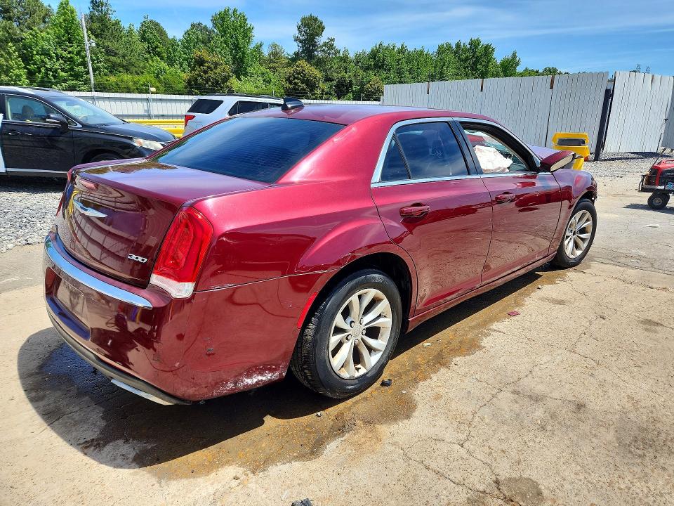 Продажа на аукционе авто 2015 Chrysler 300, vin: 2C3CCAAGXFH830516, номер лота: 53567616