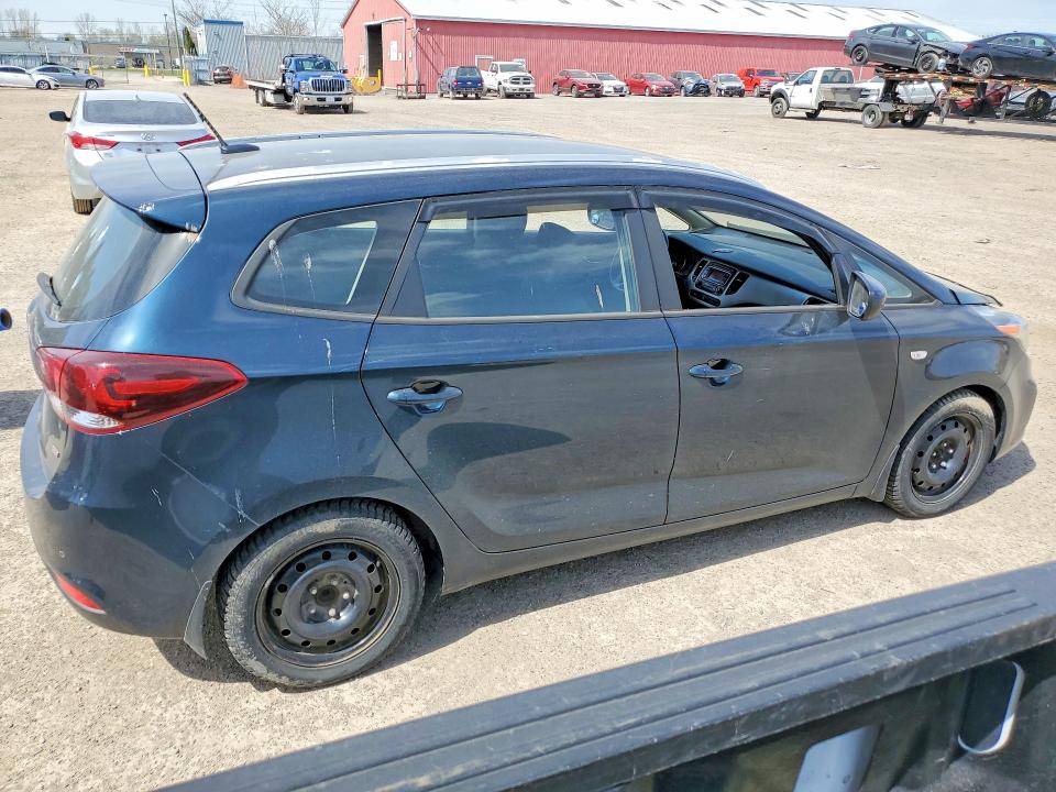 2017 Kia Rondo მანქანა იყიდება აუქციონზე, vin: KNAHT8A39H7170178, აუქციონის ნომერი: 51889676