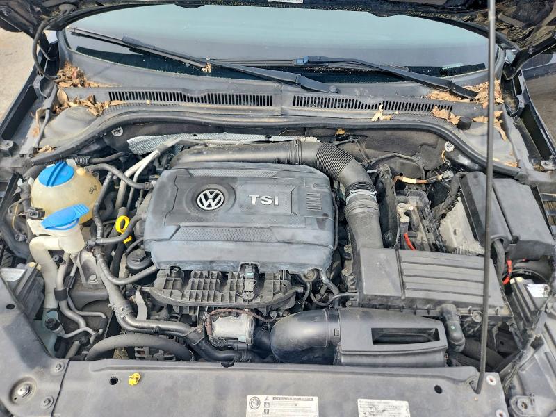 52929076 :رقم المزاد ، 3VW4T7AJ1EM221777 vin ، 2014 Volkswagen Jetta مزاد بيع