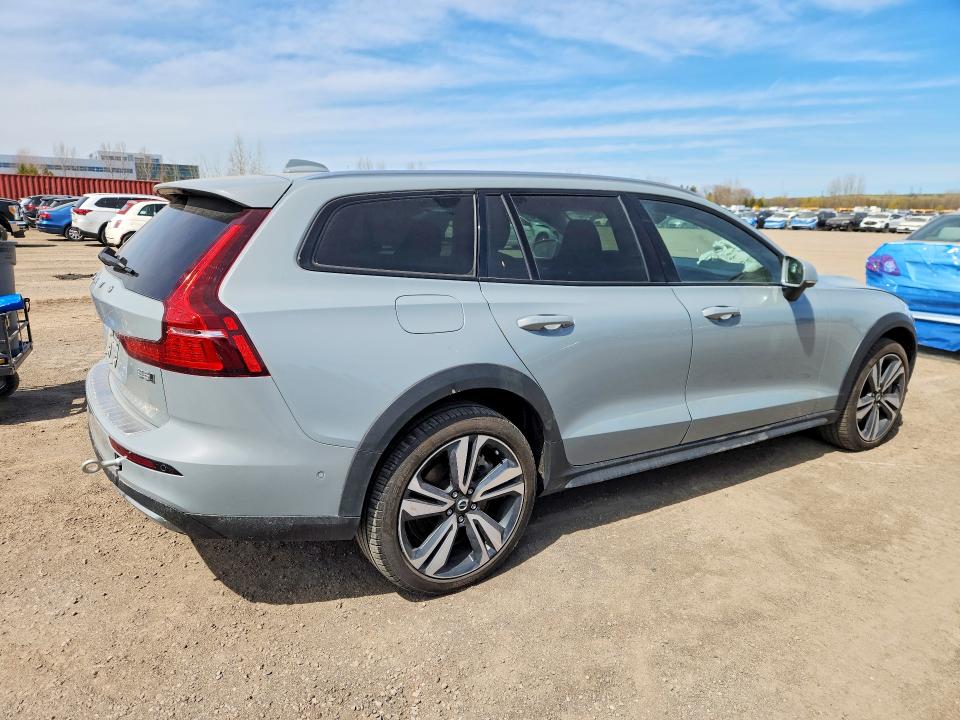 53178416 :رقم المزاد ، YV4L12WY4R1136736 vin ، 2024 Volvo V60 Cross Country مزاد بيع