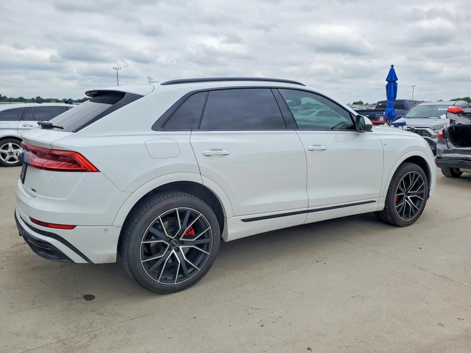52543756 :رقم المزاد ، WA1FVAF13LD014046 vin ، 2020 Audi Q8 مزاد بيع