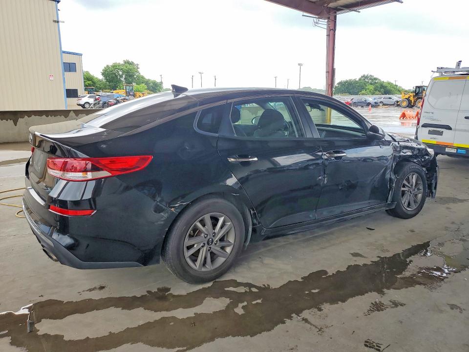 2020 Kia Optima მანქანა იყიდება აუქციონზე, vin: 5XXGT4L39LG449425, აუქციონის ნომერი: 54728046