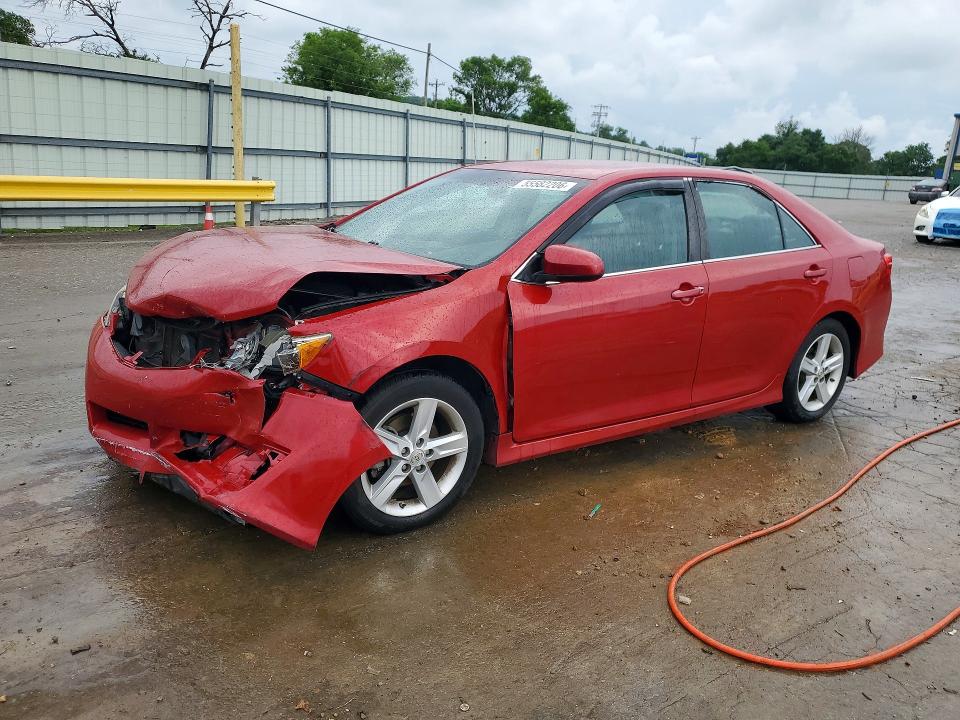 55582206 :رقم المزاد ، 4T1BF1FK7EU728917 vin ، 2014 Toyota Camry مزاد بيع