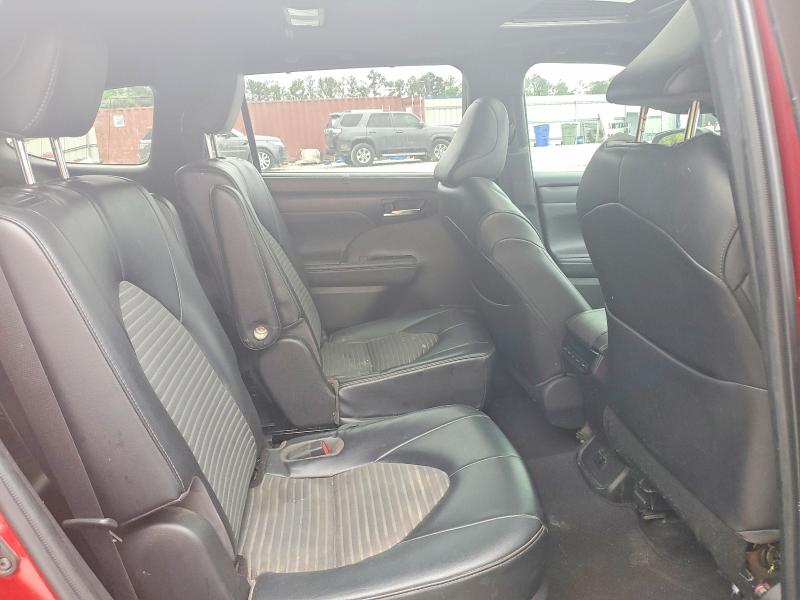 Продаж на аукціоні авто 2022 Toyota Highlander, vin: 5TDLZRAH2NS131155, номер лоту: 52749606