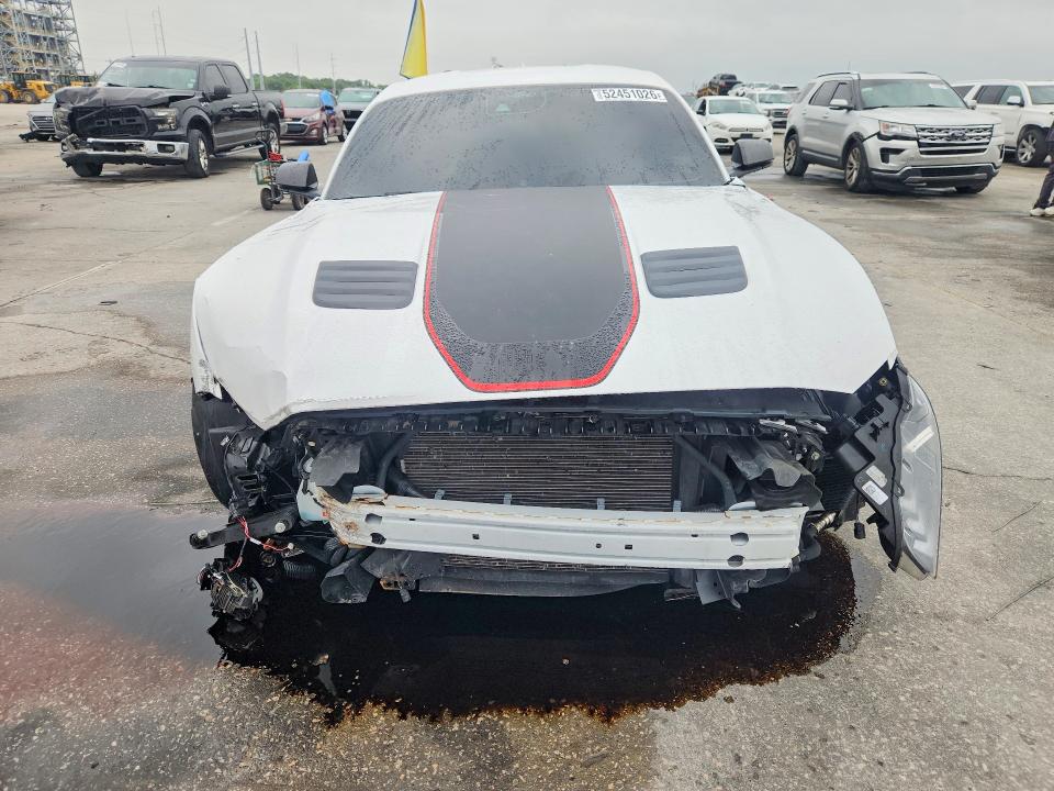 52451026 :رقم المزاد ، 1FA6P8R04M5555765 vin ، 2021 Ford Mustang مزاد بيع