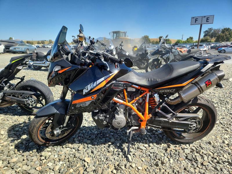 53358486 :رقم المزاد ، VBKVS9405DM996889 vin ، 2013 Ktm 990 مزاد بيع
