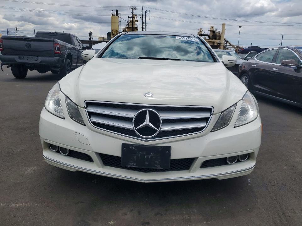 2010 Mercedes-benz E მანქანა იყიდება აუქციონზე, vin: WDDKJ5GB0AF017833, აუქციონის ნომერი: 51321846