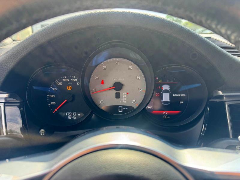 Продажа на аукционе авто 2017 Porsche Macan, vin: WP1AB2A54HLB15410, номер лота: 55460706