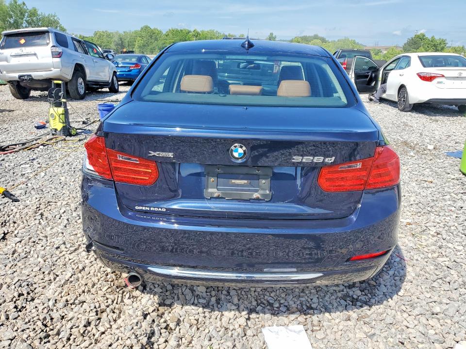 54409916 :رقم المزاد ، WBA3D5C55EKX95027 vin ، 2014 Bmw 328 مزاد بيع