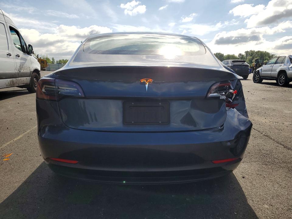 54007226 :رقم المزاد ، 5YJ3E1EA3KF447528 vin ، 2019 Tesla Model 3 مزاد بيع