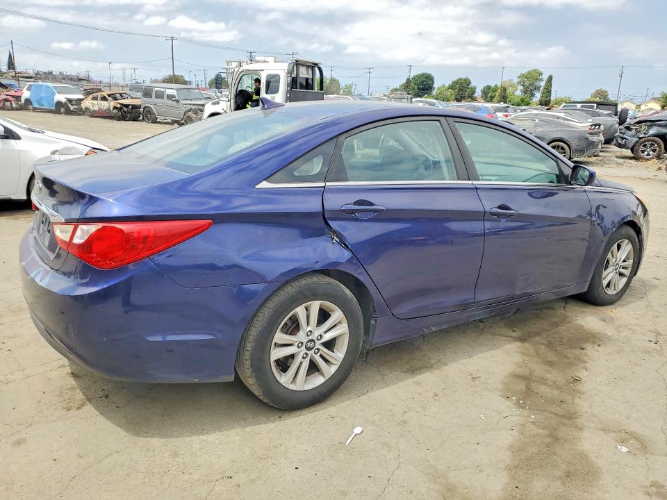 53305586 :رقم المزاد ، 5NPEB4AC0BH044506 vin ، 2011 Hyundai Sonata مزاد بيع