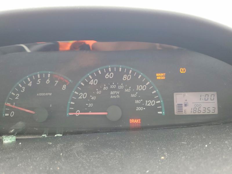 52868526 :رقم المزاد ، JTDBT4K31A4071104 vin ، 2010 Toyota Yaris مزاد بيع