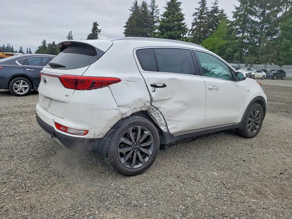 54212656 :رقم المزاد ، KNDPNCAC2J7425223 vin ، 2018 Kia Sportage مزاد بيع