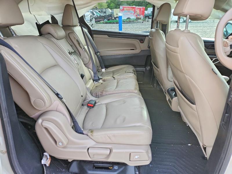 53417606 :رقم المزاد ، 5FNRL6H71JB014415 vin ، 2018 Honda Odyssey مزاد بيع