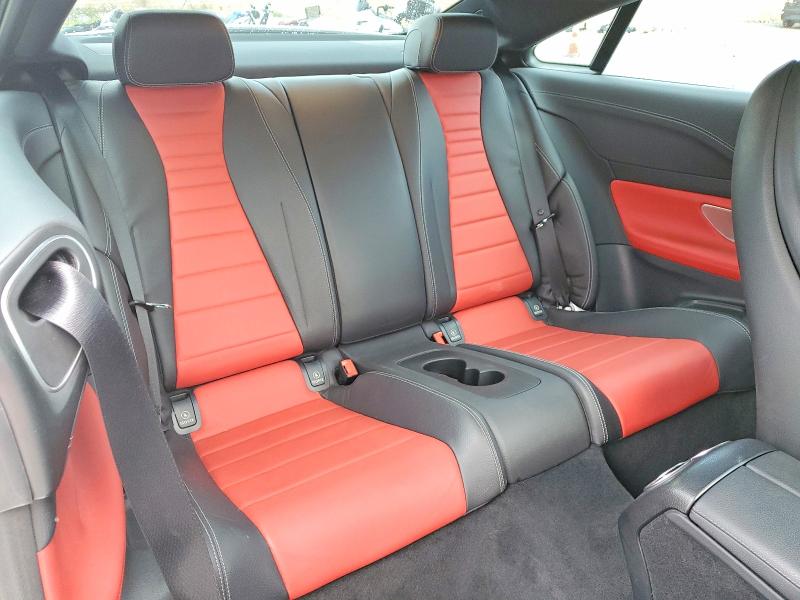 52320976 :رقم المزاد ، W1K1J5JB4MF156937 vin ، 2021 Mercedes-benz E مزاد بيع