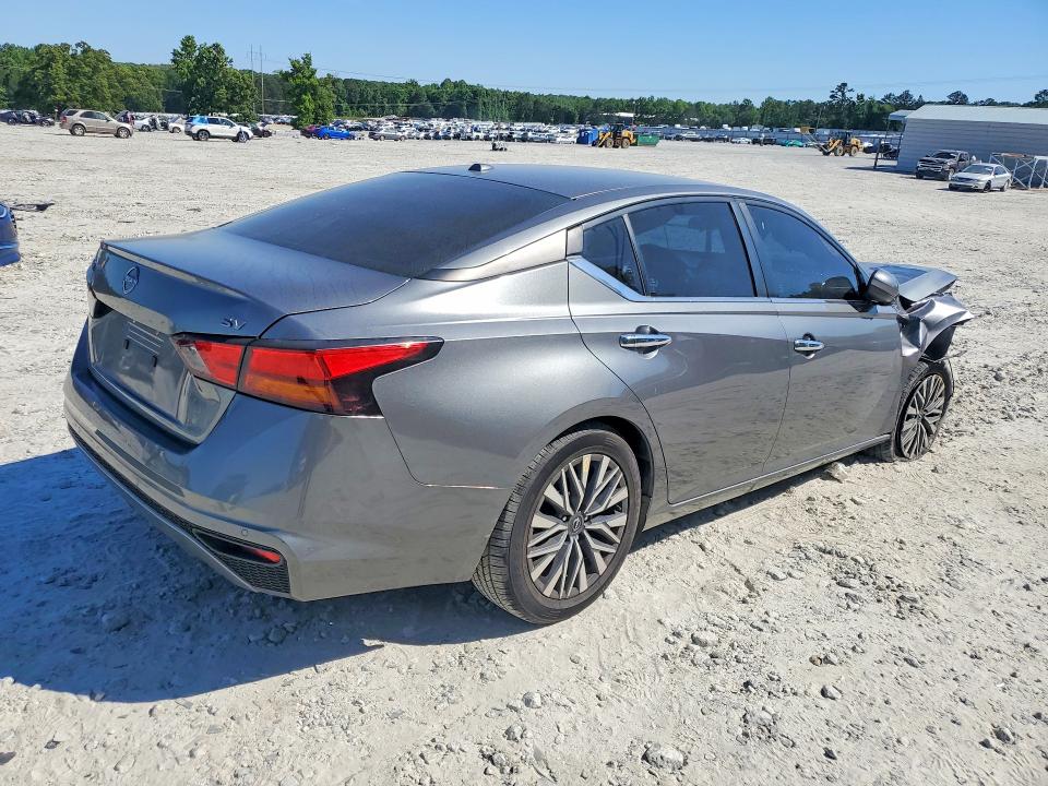53717886 :رقم المزاد ، 1N4BL4DV5PN378525 vin ، 2023 Nissan Altima مزاد بيع