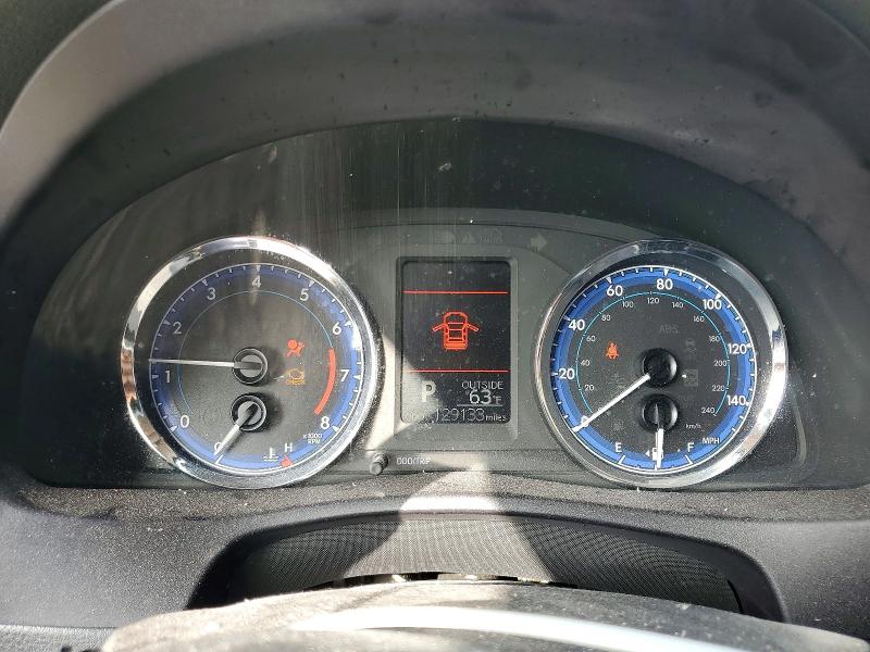 Продаж на аукціоні авто 2018 Toyota Corolla, vin: 5YFBURHE8JP790236, номер лоту: 52731616