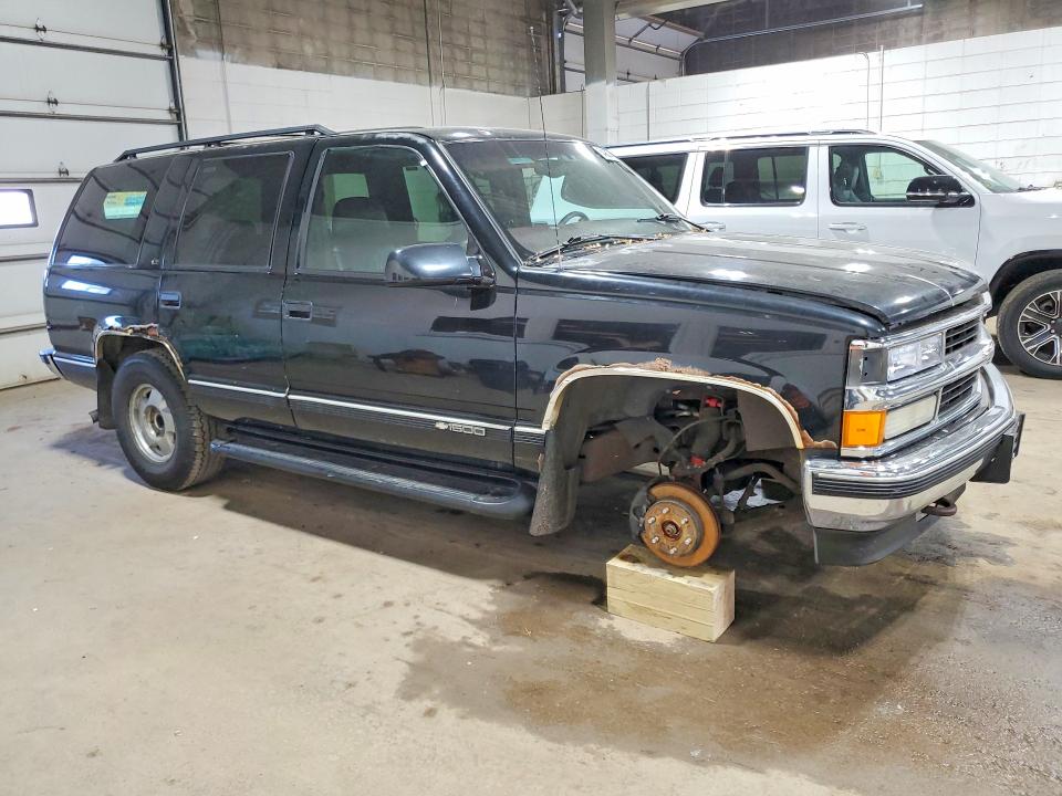 54907416 :رقم المزاد ، 1GNEK13R3VJ370819 vin ، 1997 Chevrolet Tahoe مزاد بيع