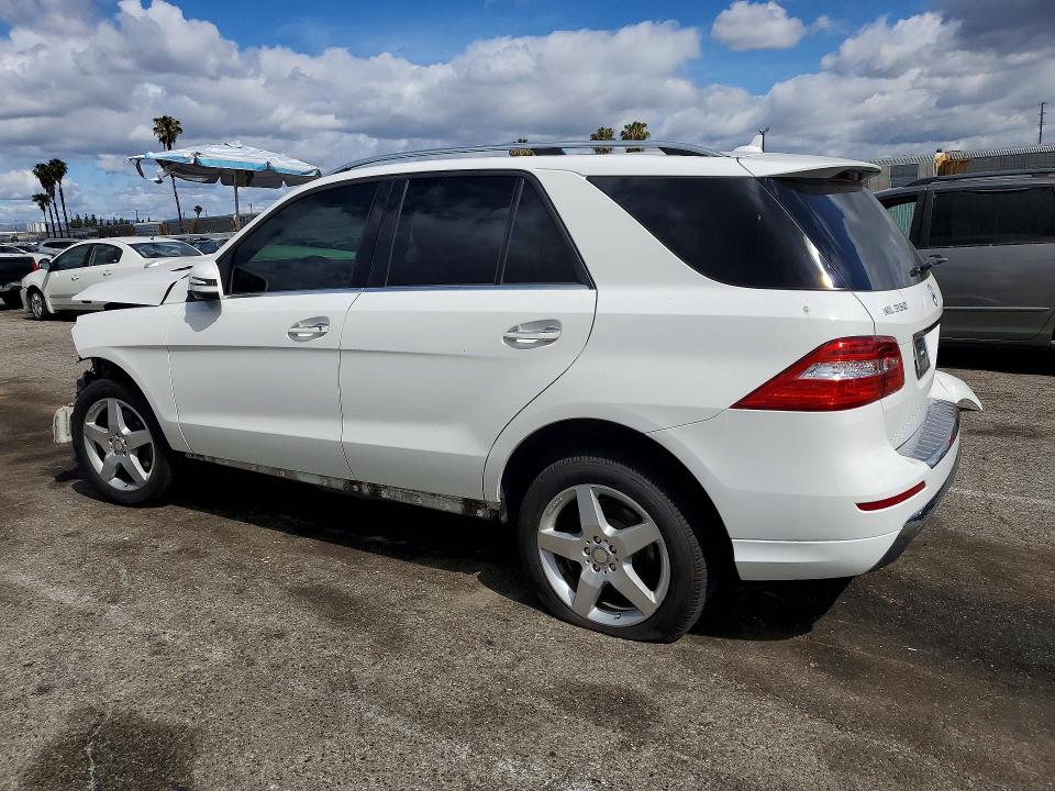 Auction sale of the 2015 Mercedes-benz Ml, vin: 4JGDA5JB2FA512529, lot number: 52327116