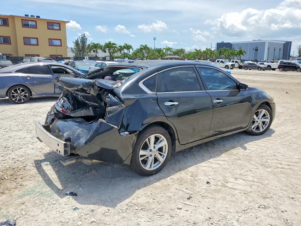 2014 Nissan Altima მანქანა იყიდება აუქციონზე, vin: 1N4AL3APXEC161184, აუქციონის ნომერი: 52643786