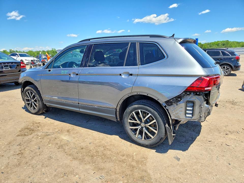 Продажа на аукционе авто 2021 Volkswagen Tiguan, vin: 3VV2B7AX6MM048873, номер лота: 54593086