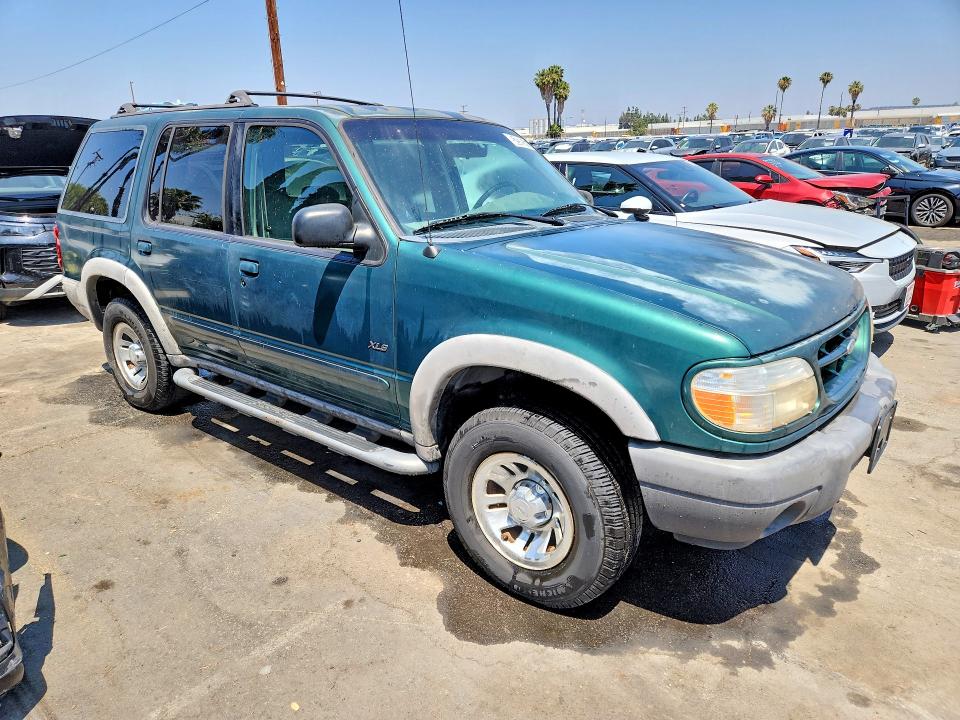 52939576 :رقم المزاد ، 1FMZU62X9YZC31135 vin ، 2000 Ford Explorer مزاد بيع
