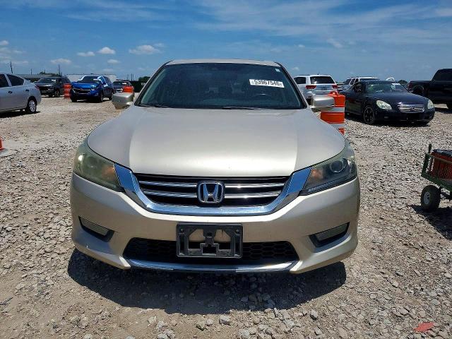 53967546 :رقم المزاد ، 1HGCR2F82FA244149 vin ، 2015 Honda Accord مزاد بيع