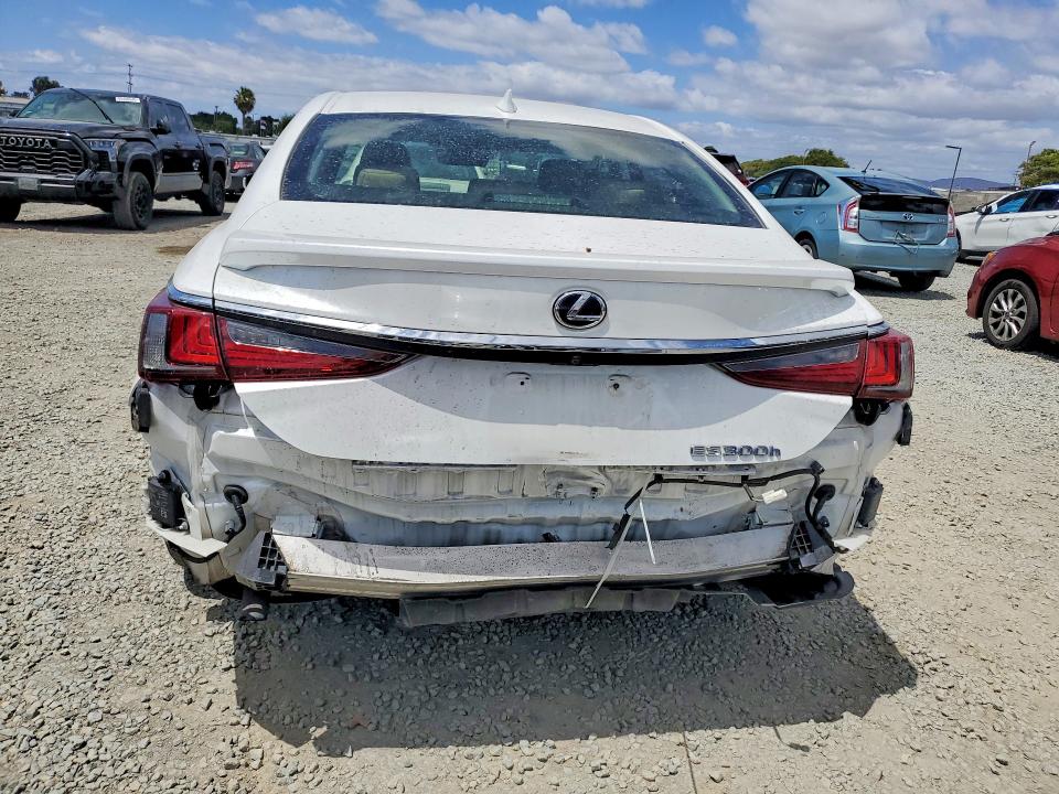 54723236 :رقم المزاد ، JTHB21B15K2023987 vin ، 2019 Lexus Es مزاد بيع